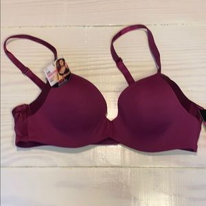 Side smoothing push up bra with back closure. A4